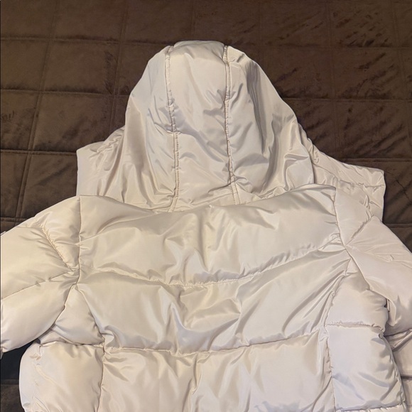 Kenneth Cole Cream Hooded Puffer Jacket - Picture 5 of 8